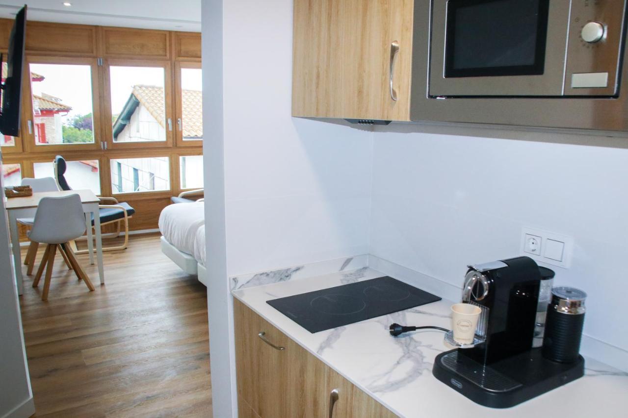 Apartamentos Mundaka Surf Camp Esterno foto