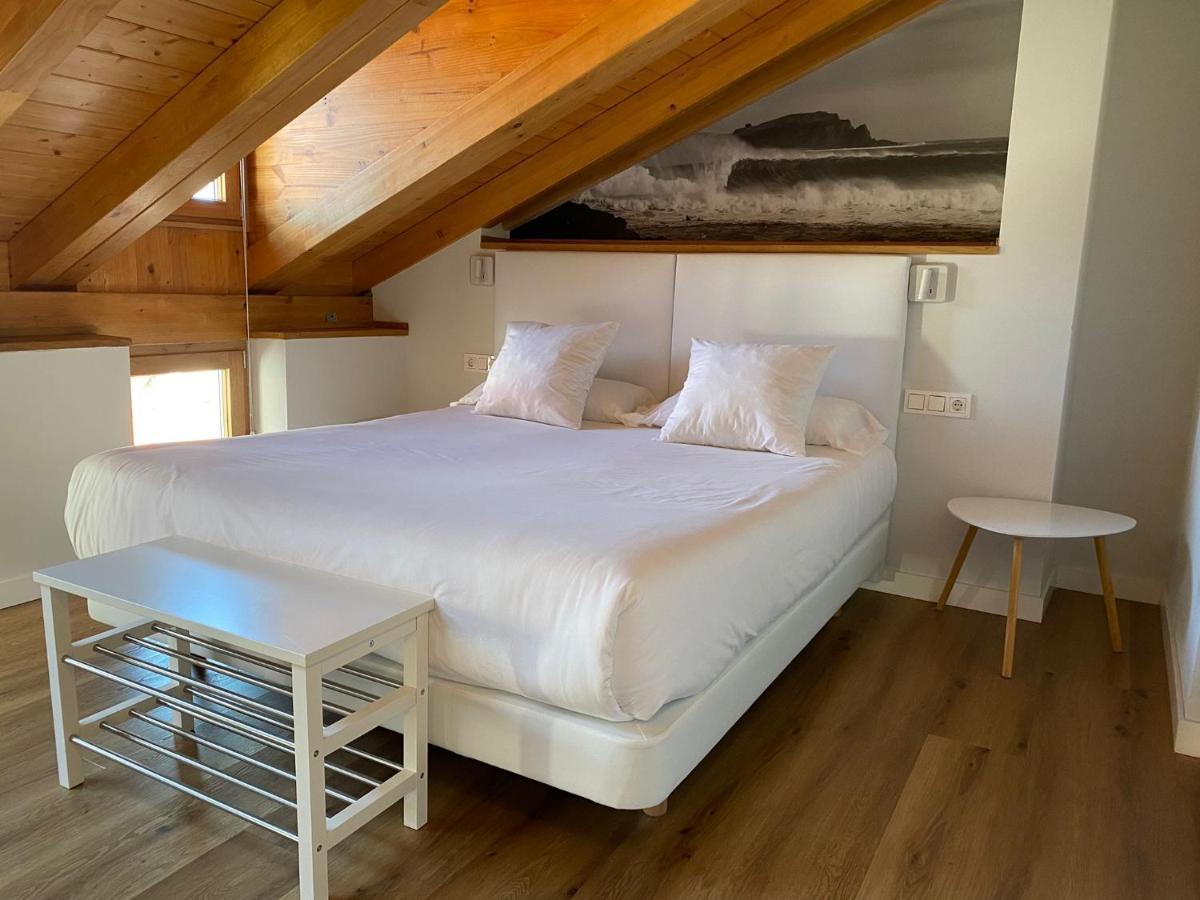 Apartamentos Mundaka Surf Camp Esterno foto
